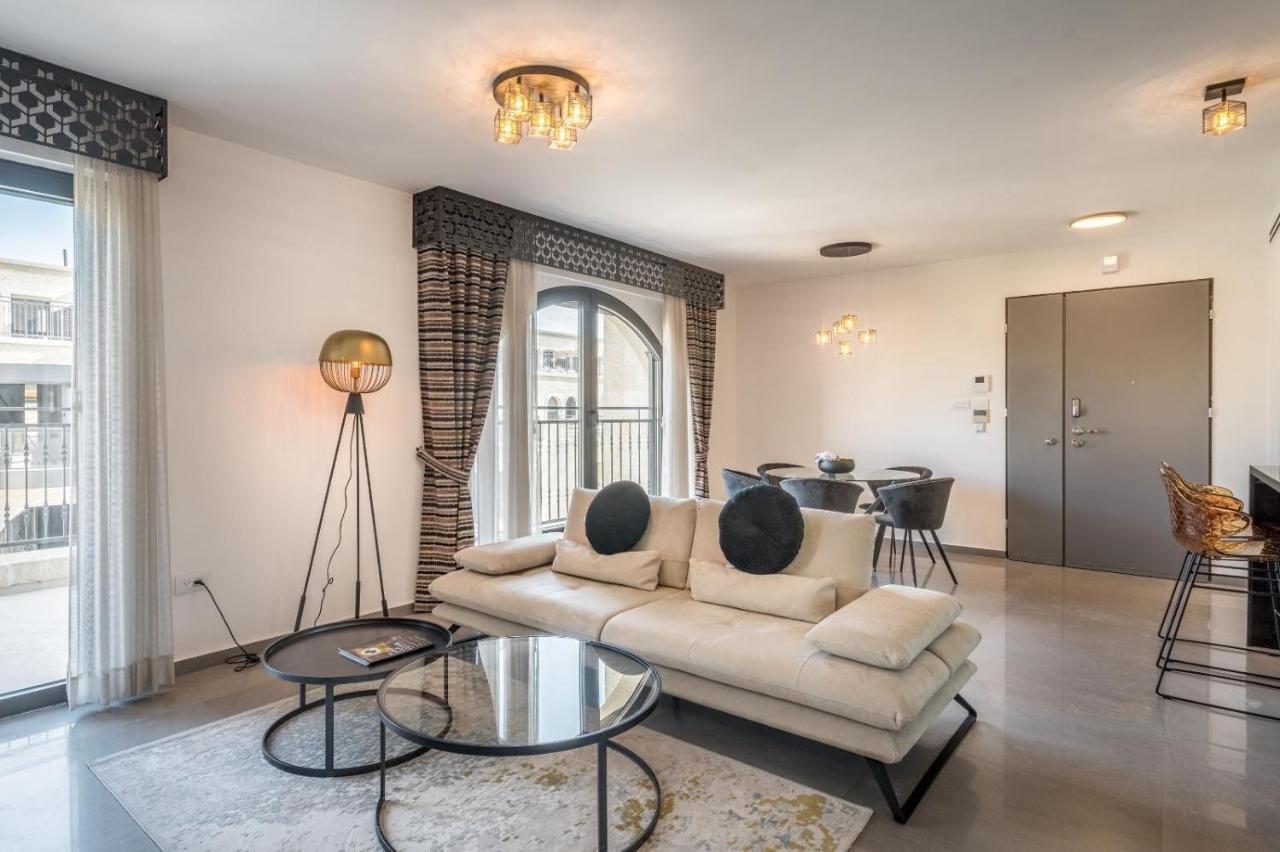 Front Of The Old City In Jerusalem - Luxurious Residence Bagian luar foto