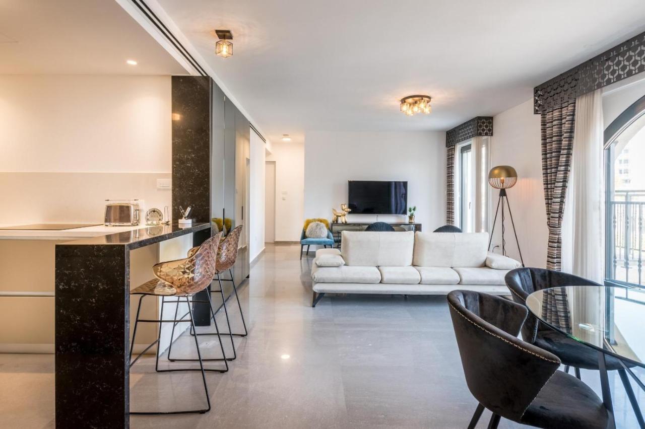 Front Of The Old City In Jerusalem - Luxurious Residence Bagian luar foto