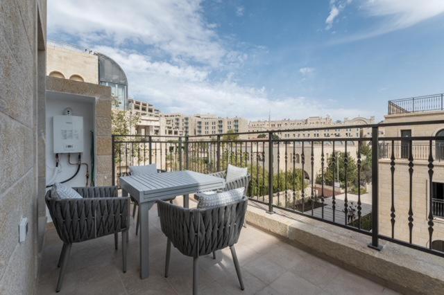 Front Of The Old City In Jerusalem - Luxurious Residence Ruang foto